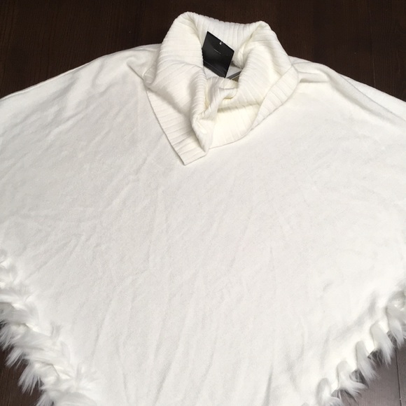 New Alfani poncho. - Picture 2 of 3